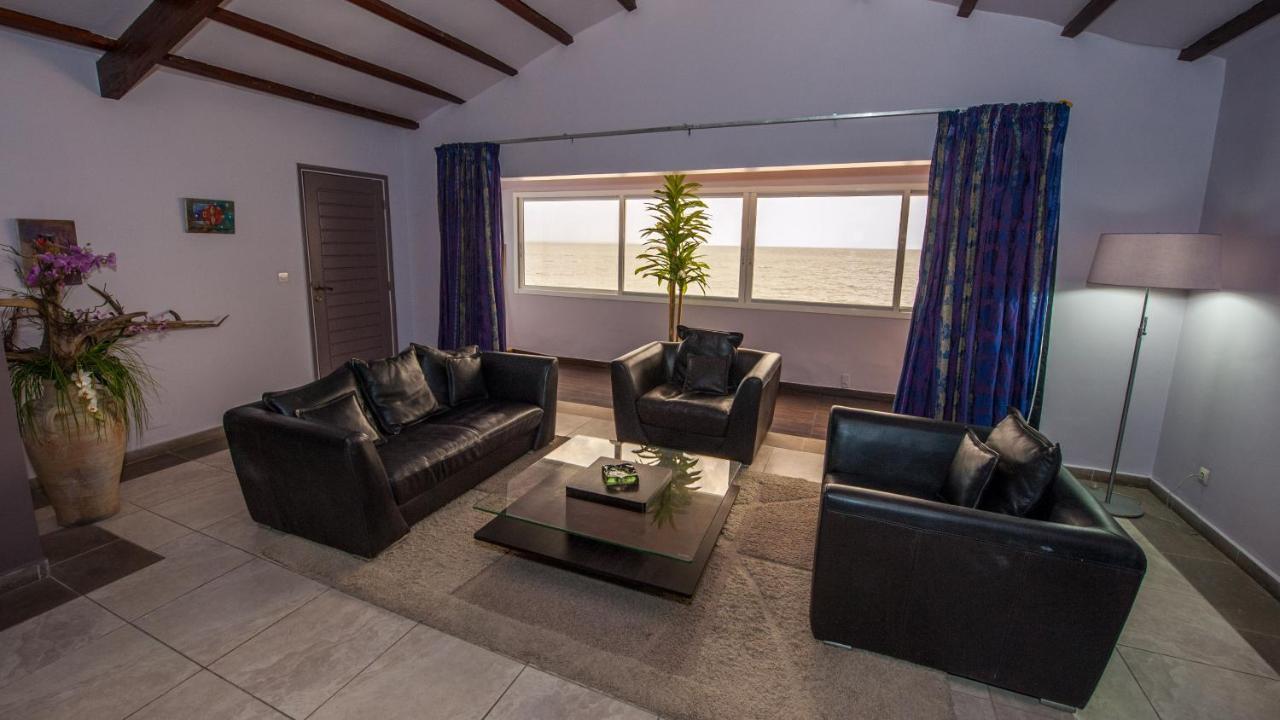 Residence Hoteliere Du Phare Libreville Bagian luar foto