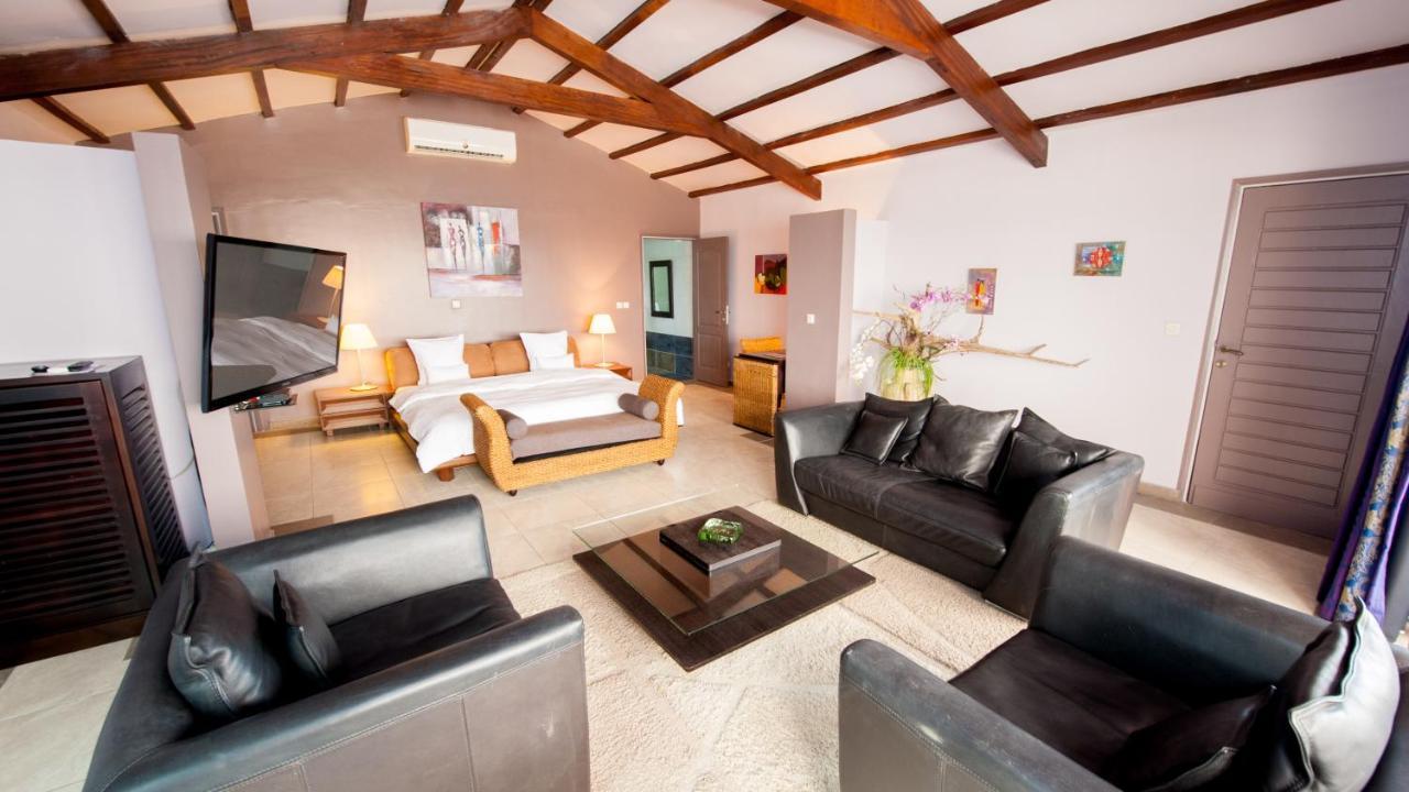 Residence Hoteliere Du Phare Libreville Bagian luar foto