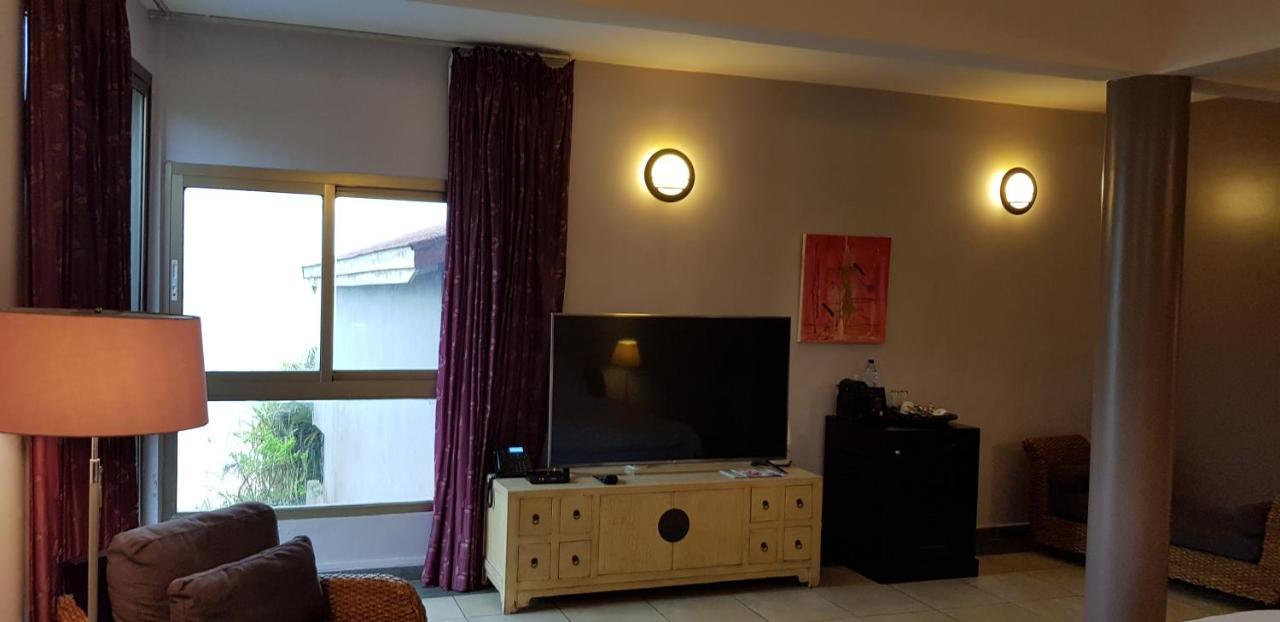 Residence Hoteliere Du Phare Libreville Bagian luar foto