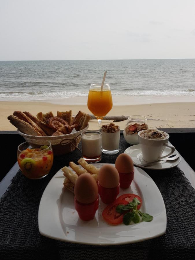 Residence Hoteliere Du Phare Libreville Bagian luar foto